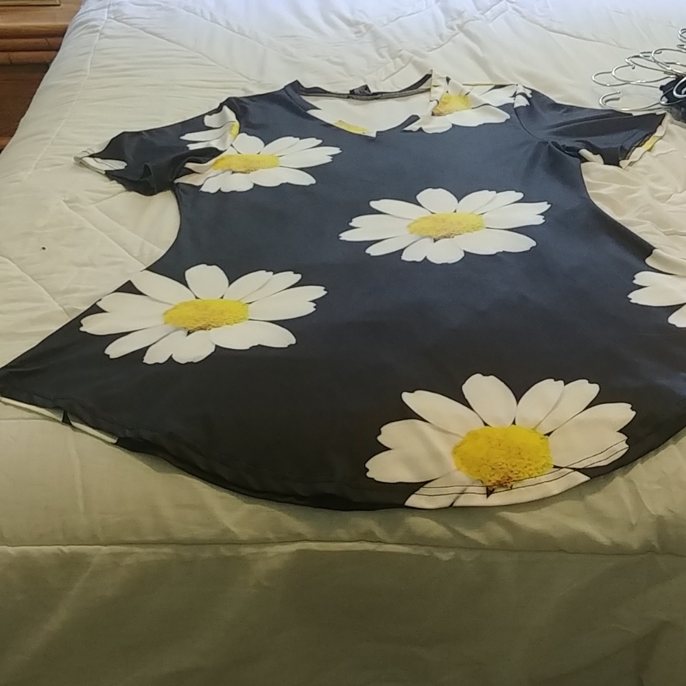 Women's top - Picture 7 of 7